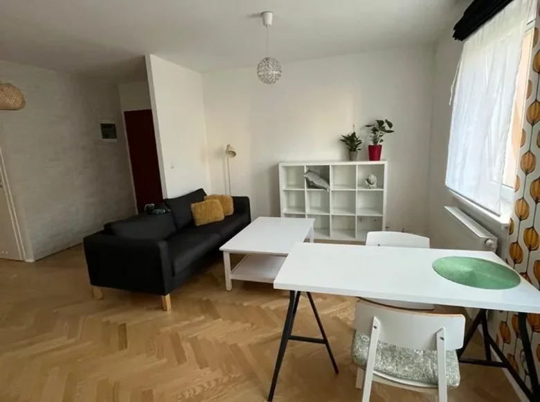 Mieszkanie 2 pokoi 51 m² w Kraków, Polska