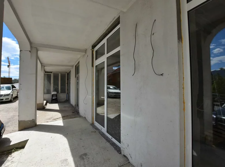 Commercial property 199 m² in Montenegro, Montenegro