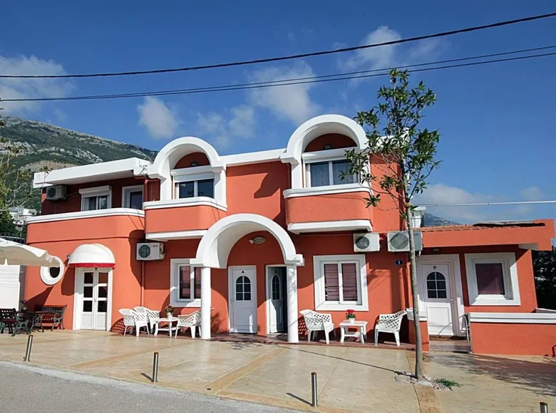 Hotel 300 m² in Sutomore, Montenegro