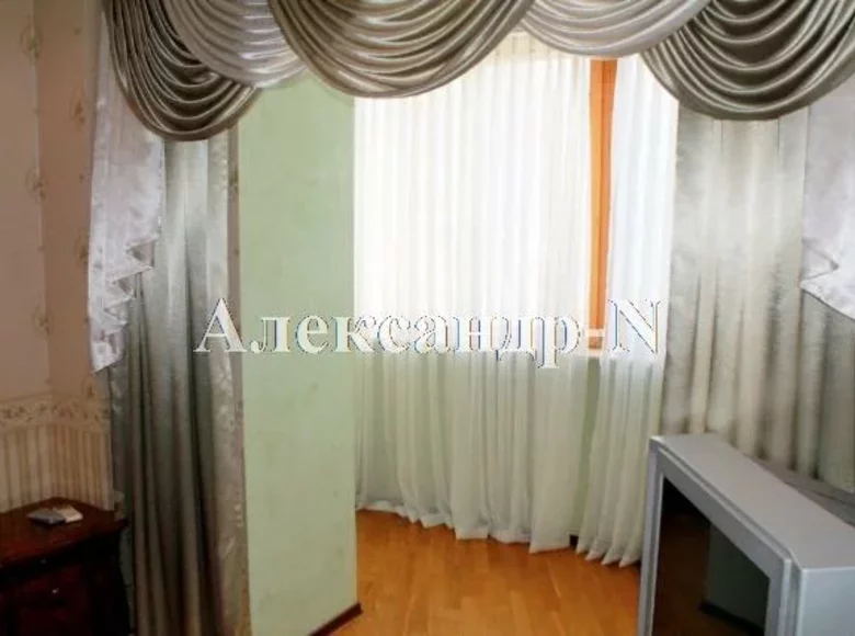 Wohnung 3 Zimmer 127 m² Odessa, Ukraine