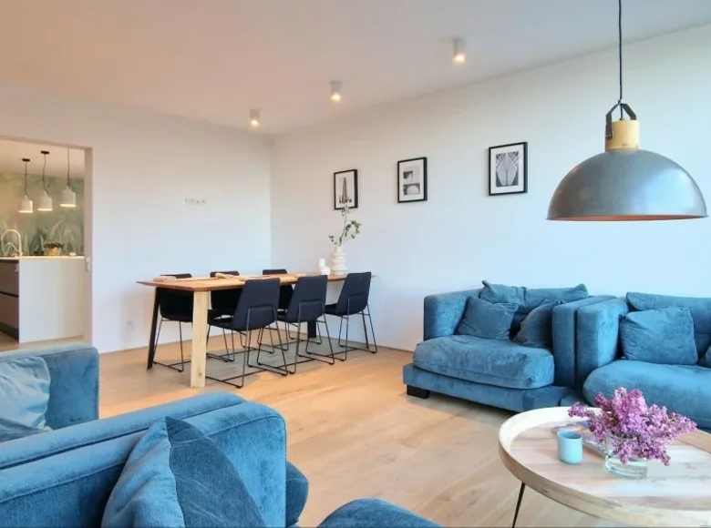 Apartamento 3 habitaciones 134 m² en Cracovia, Polonia