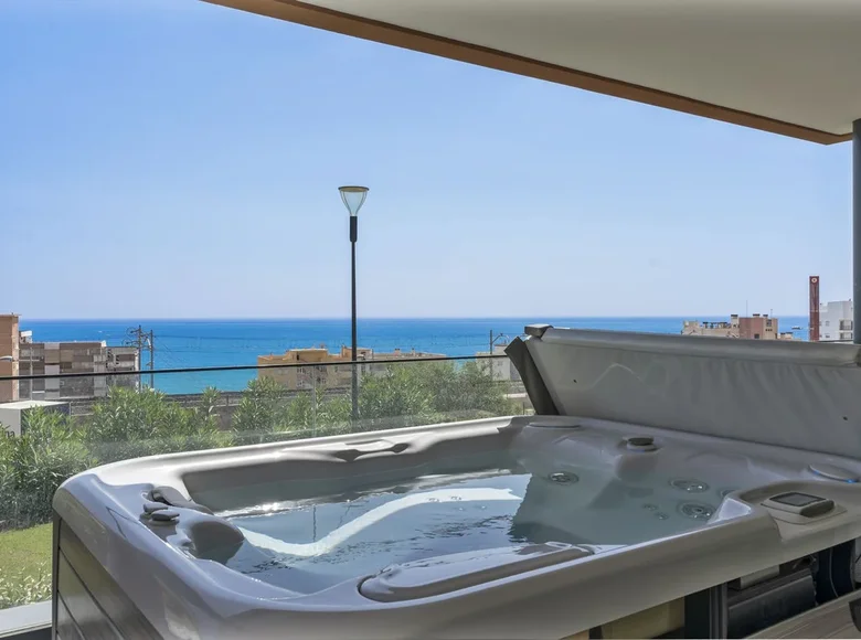 Apartamento 3 habitaciones 120 m² Fuengirola, Španjolska