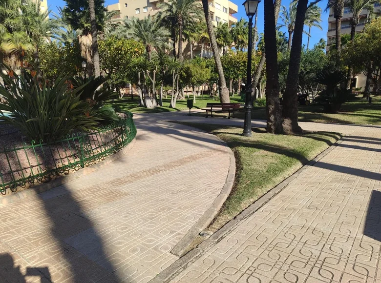 Mieszkanie 5 pokojów  Torrevieja, Hiszpania