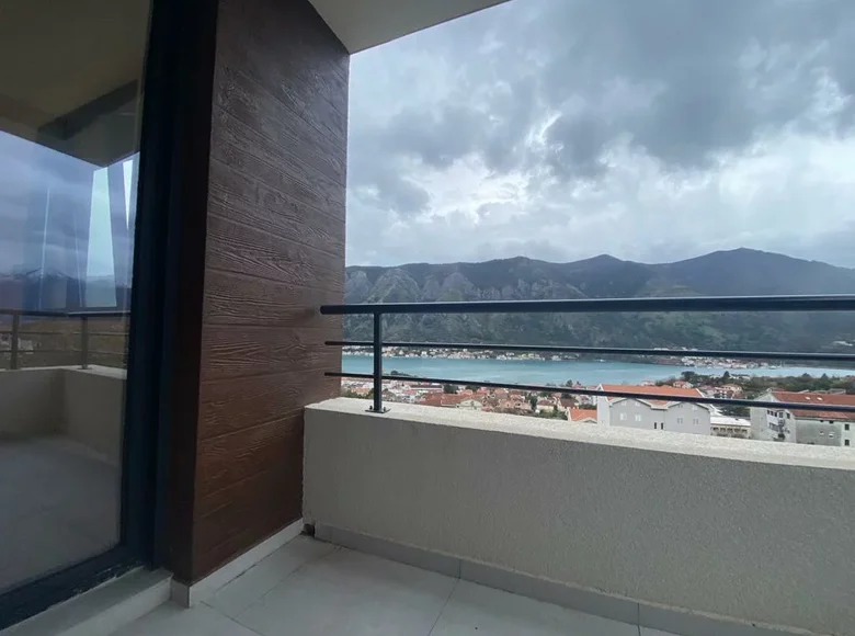 Wohnung 1 Schlafzimmer 46 m² Dobrota, Montenegro