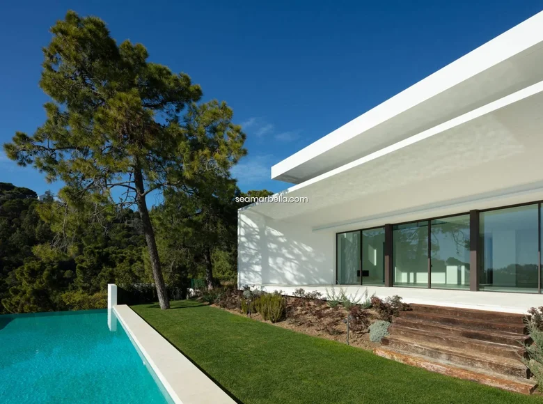 6 bedroom villa  Benahavis, Spain