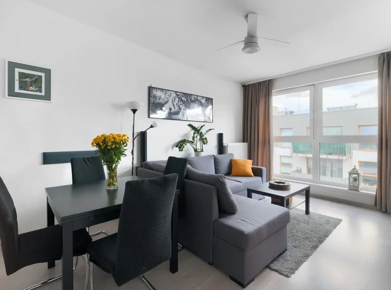 Квартира 3 комнаты 54 м² Познань, Польша