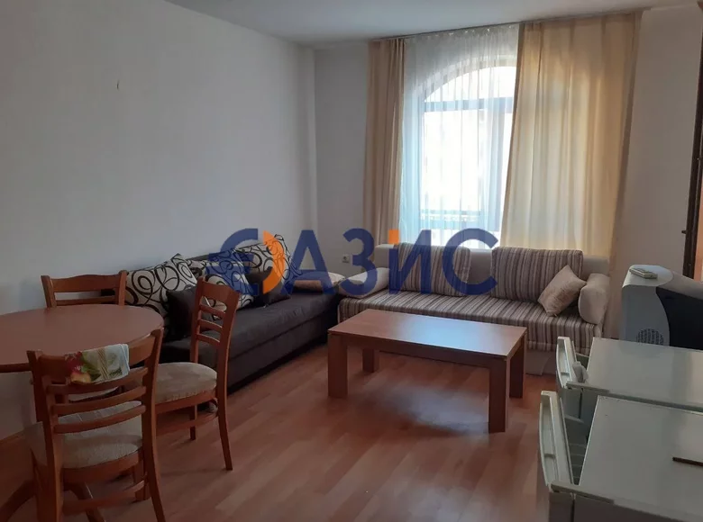 Mieszkanie 2 pokoi 70 m² Słoneczny Brzeg, Bułgaria