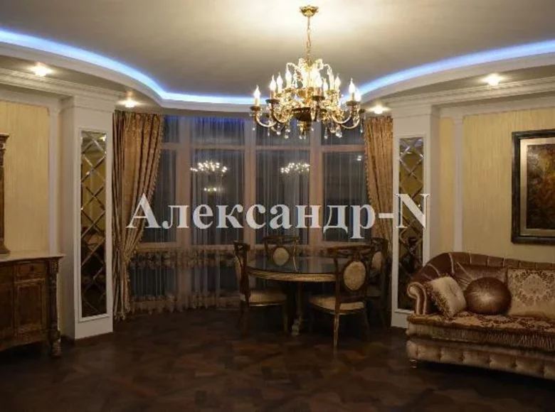 Mieszkanie 2 pokoi 125 m² Odessa, Ukraina