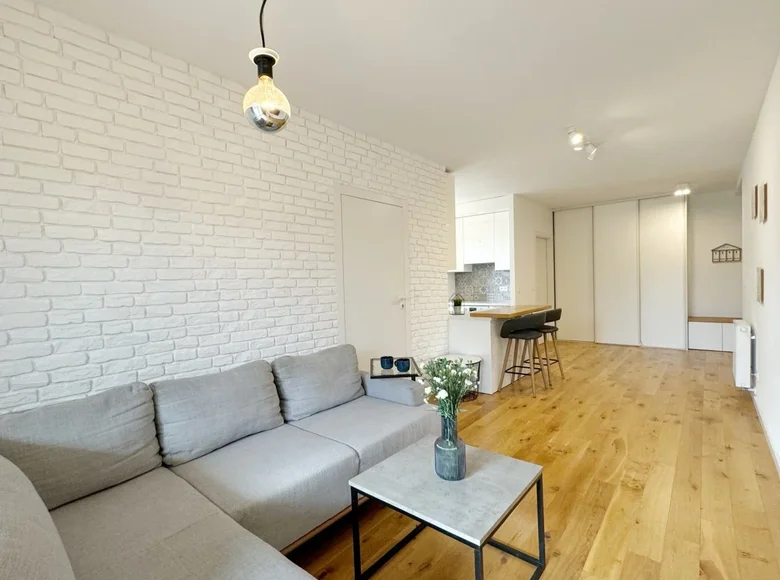 Mieszkanie 2 pokoi 52 m² Poznań, Polska