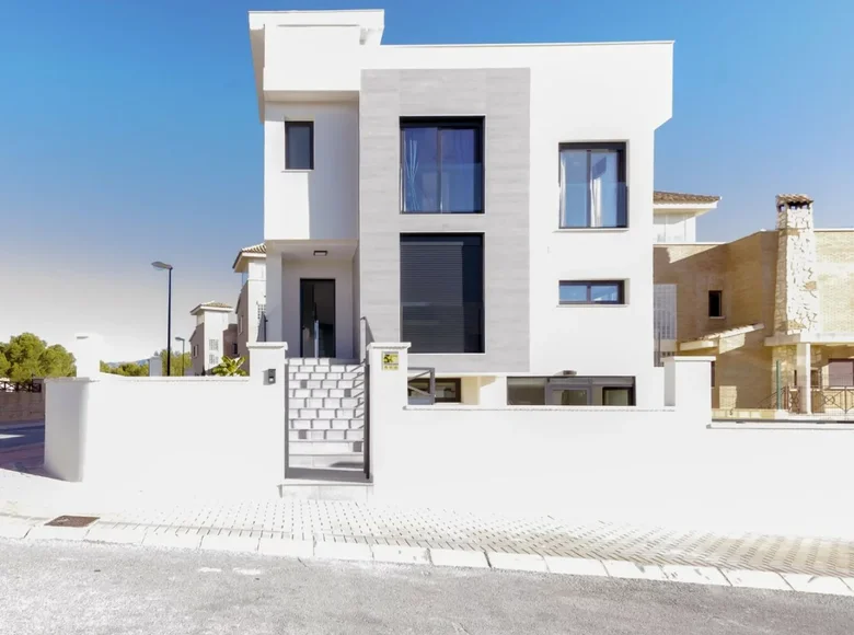 4 bedroom Villa 208 m², All countries