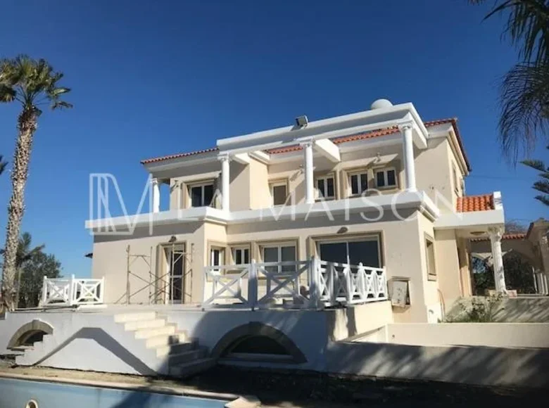 Dom 3 pokoi 300 m² Pervolia, Cyprus