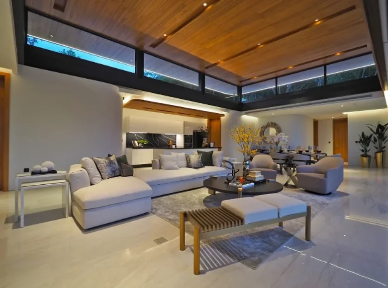 5 bedroom villa 1 104 m² Phuket, Thailand