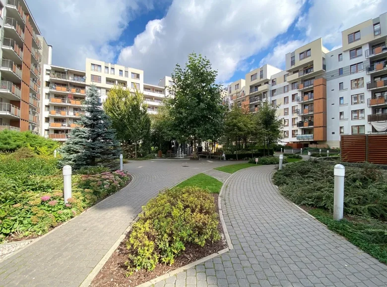 Квартира 2 комнаты 64 м² Варшава, Польша