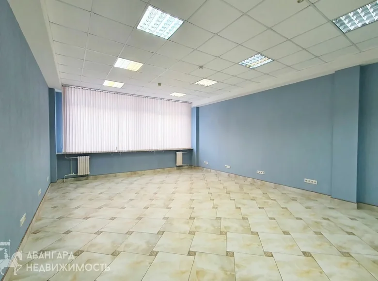 Oficina 2 habitaciones 48 m² en Minsk, Bielorrusia