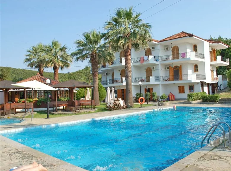 Hotel 455 m² en Neos Panteleimonas, Grecia