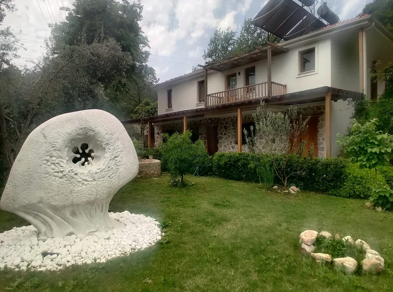 Dom 8 pokojów 274 m² Fethiye, Turcja