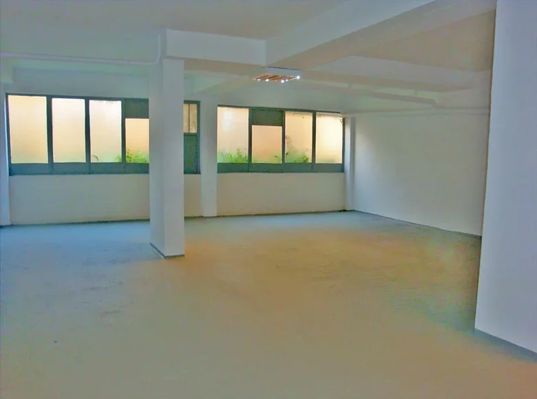 Commercial property 332 m² in Athens, Greece