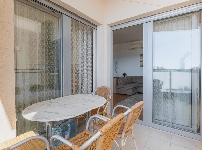 1 bedroom apartment  Becici, Montenegro
