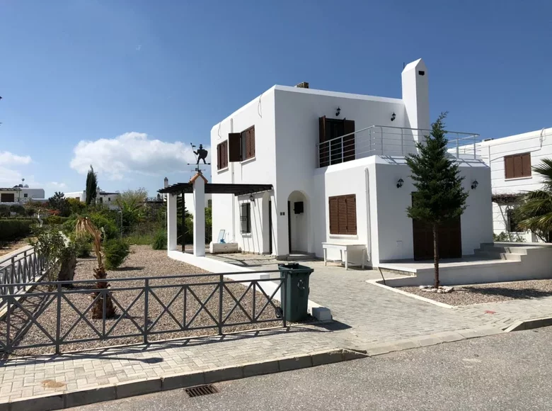 4 bedroom Villa 3 000 m² Tatlisu, Northern Cyprus