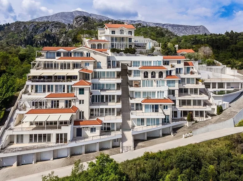 Penthouse 3 Schlafzimmer 213 m² Topla, Montenegro