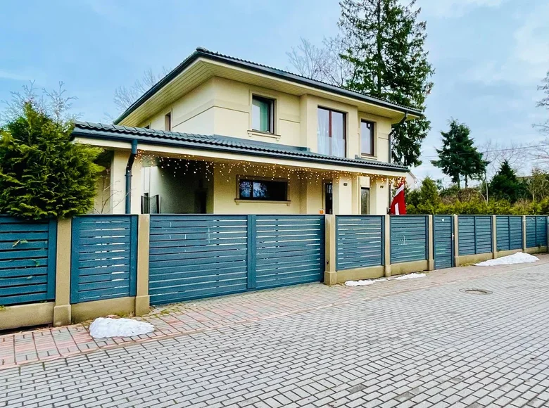 villa de 5 chambres 200 m² Riga, Lettonie