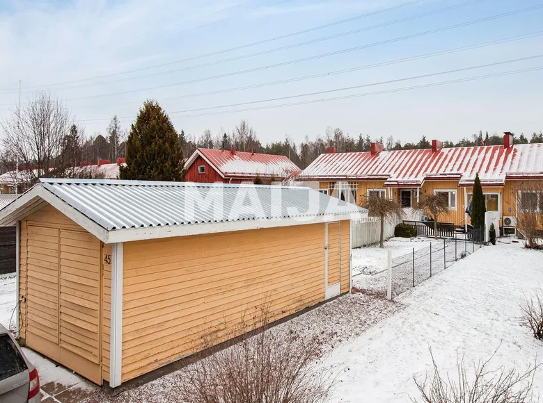 Mieszkanie 3 pokoi 45 m² Kotkan-Haminan seutukunta, Finlandia