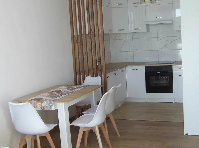 2 room apartment 40 m² in Warsaw, Poland