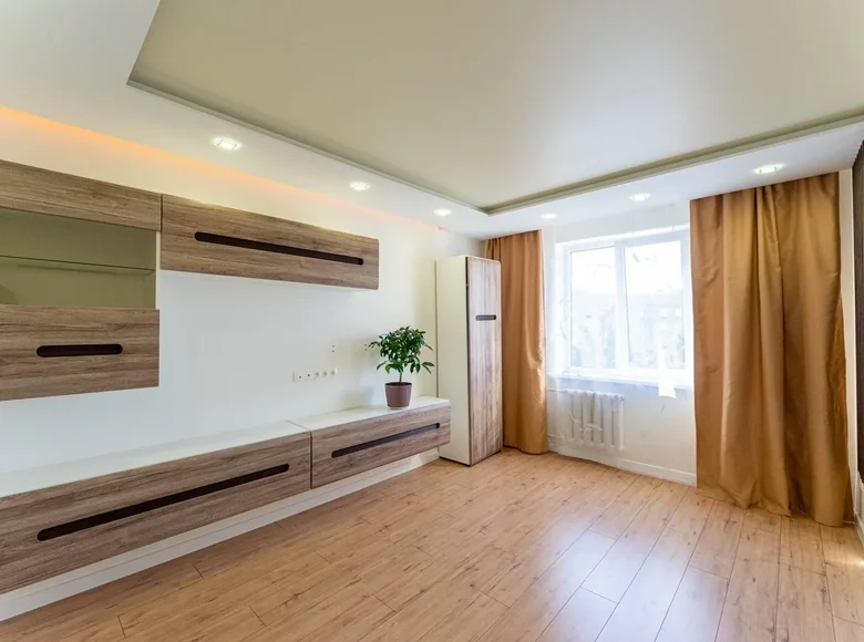 Mieszkanie 3 pokoi 65 m² Mińsk, Białoruś