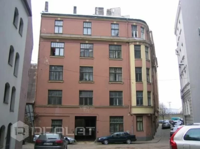 Dom 85 pokojów 2 928 m² Ryga, Łotwa