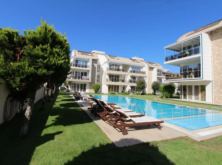 Duplex 4 bedrooms 150 m² Serik, Turkey