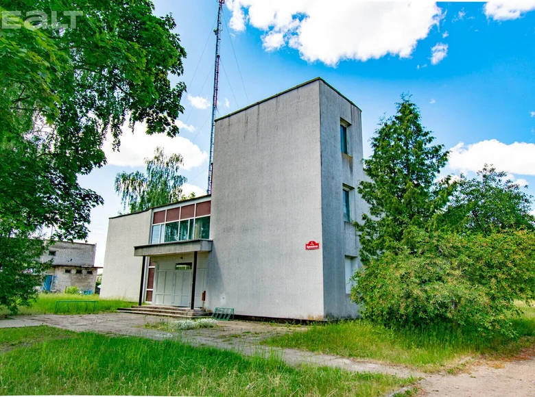 Commercial property 805 m² in Vishnyeva, Belarus