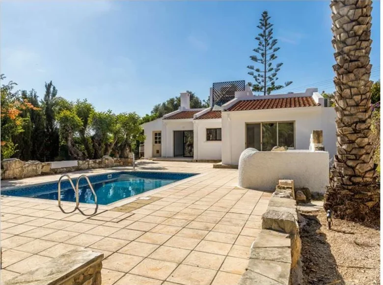 3 bedroom house 156 m² Kamares, Cyprus