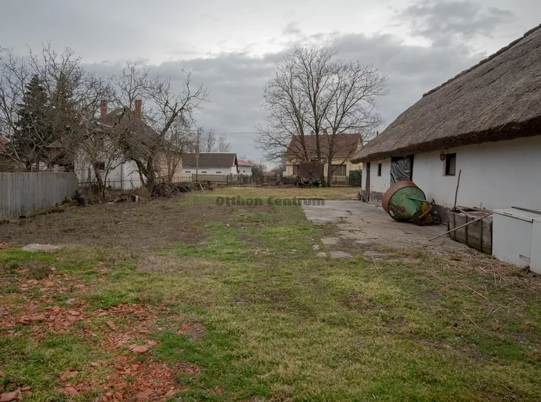 Land 1 291 m² Nadudvar, Hungary