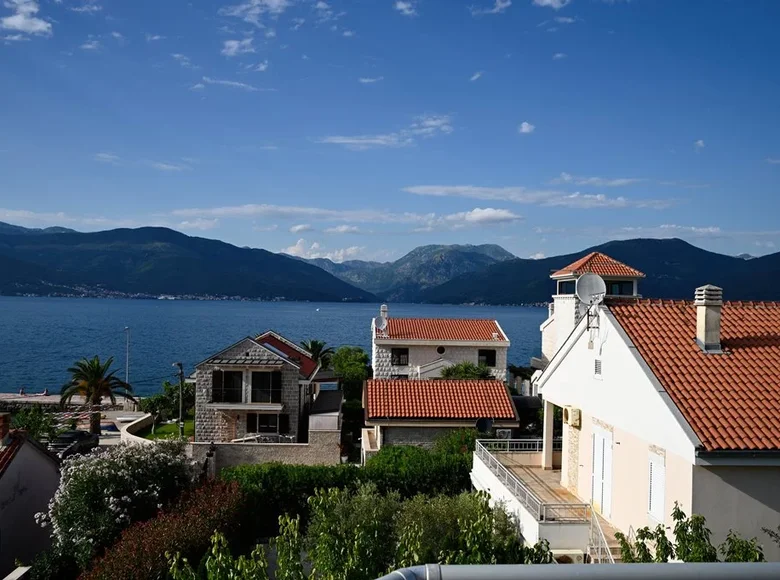 4 bedroom Villa  Krasici, Montenegro