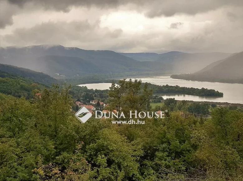 Land 3 409 m² Visegrad, Hungary