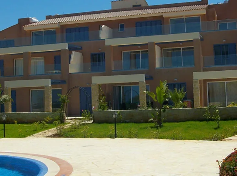 Mieszkanie 2 pokoi 94 m² Makounta, Cyprus
