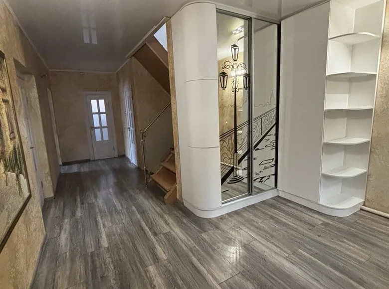 Дом 232 м² Барановичи, Беларусь