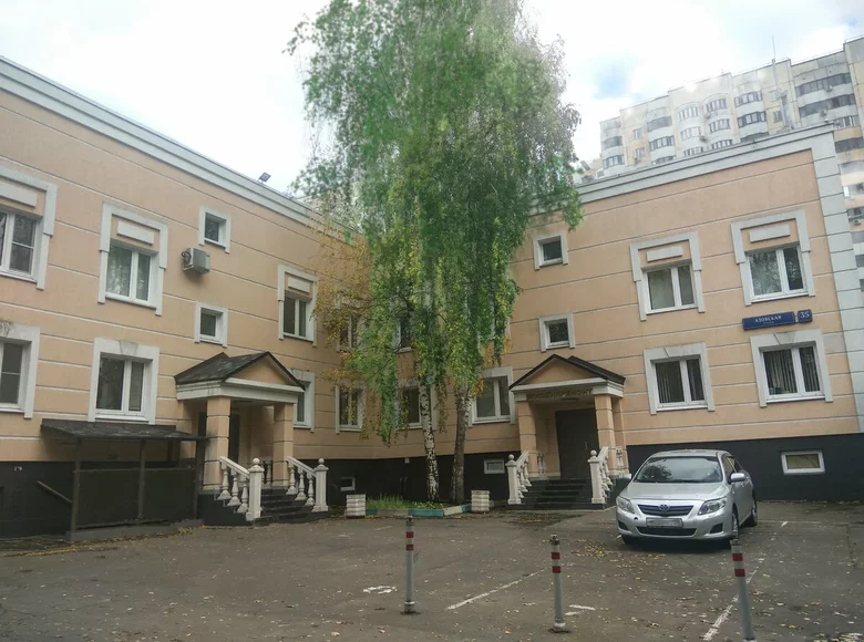 Office 1 600 m² in Moscow, Russia