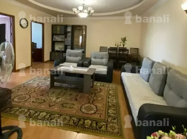 Mansion 3 bedrooms 96 m² Yerevan, Armenia