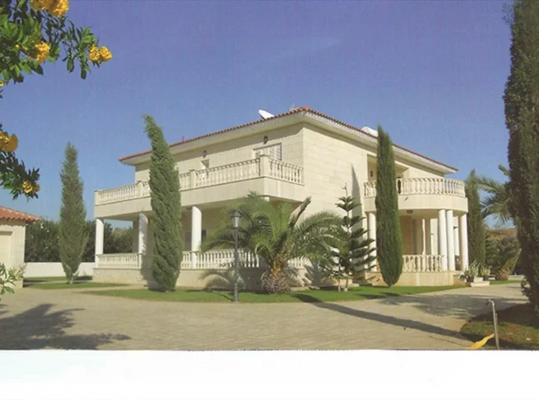 Villa 450 m² Pyrgos Lemesou, Bases souveraines britanniques
