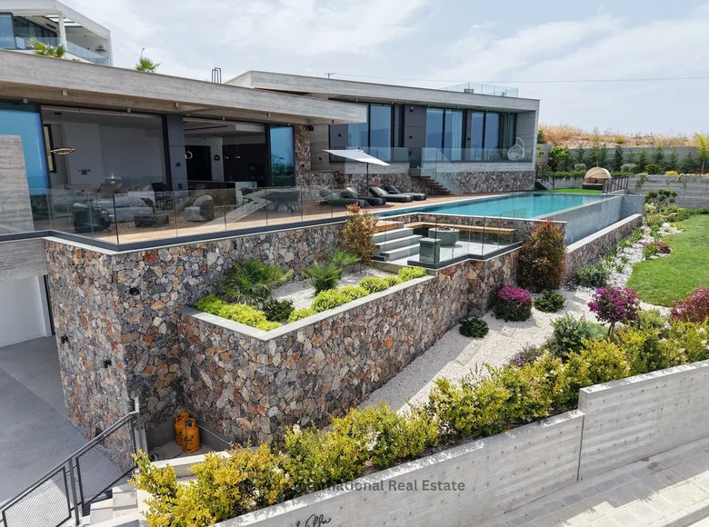 villa de 5 dormitorios 414 m² Konia, Chipre