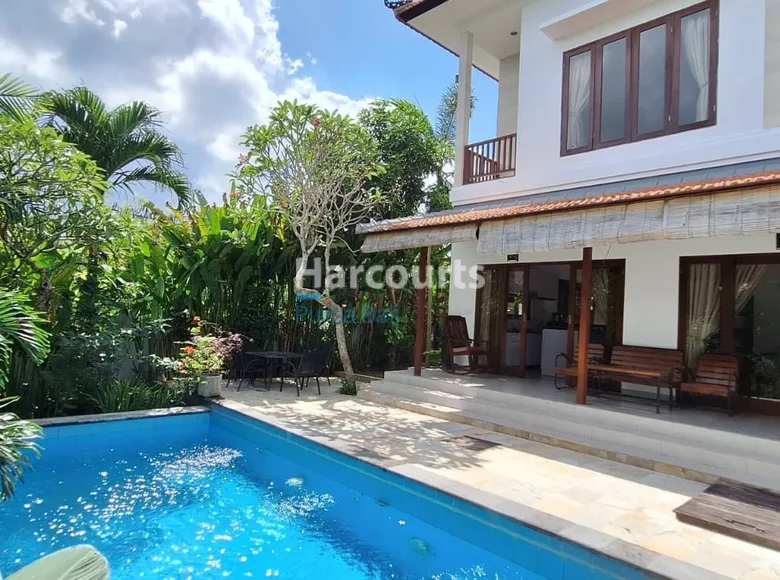3 bedroom villa 305 m² Tumbak Bayuh, Indonesia