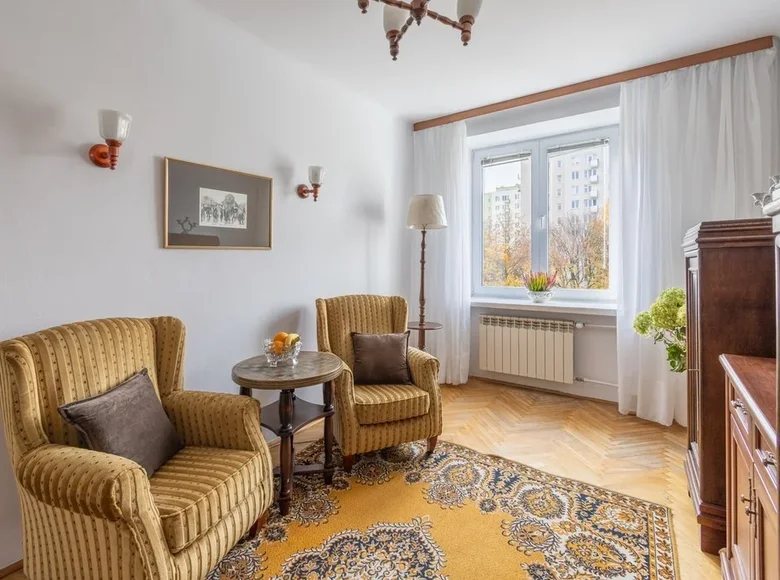 2 room apartment 43 m² in Warsaw, Poland