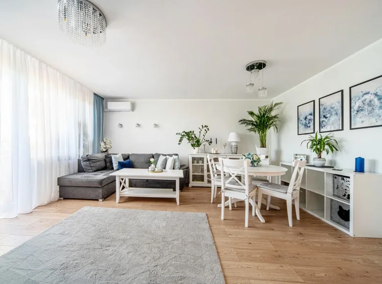 Wohnung 2 zimmer 62 m² Warschau, Polen