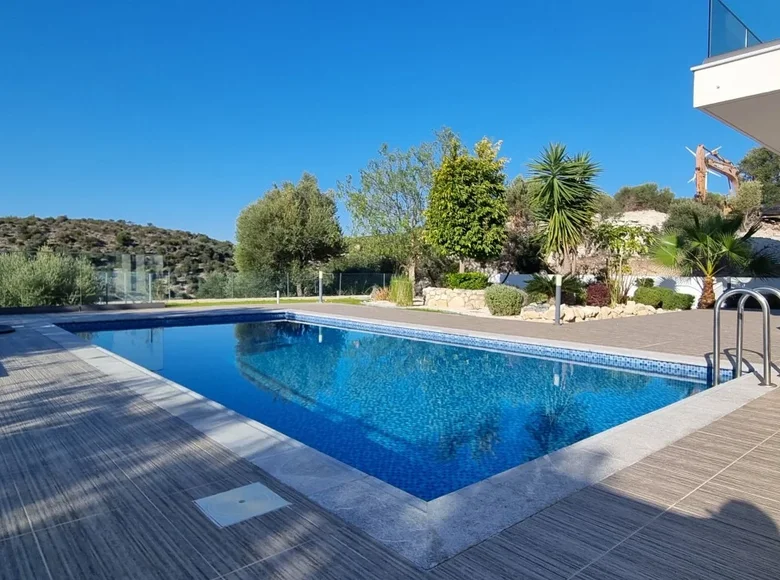 5 bedroom house 350 m² Kouklia, Cyprus