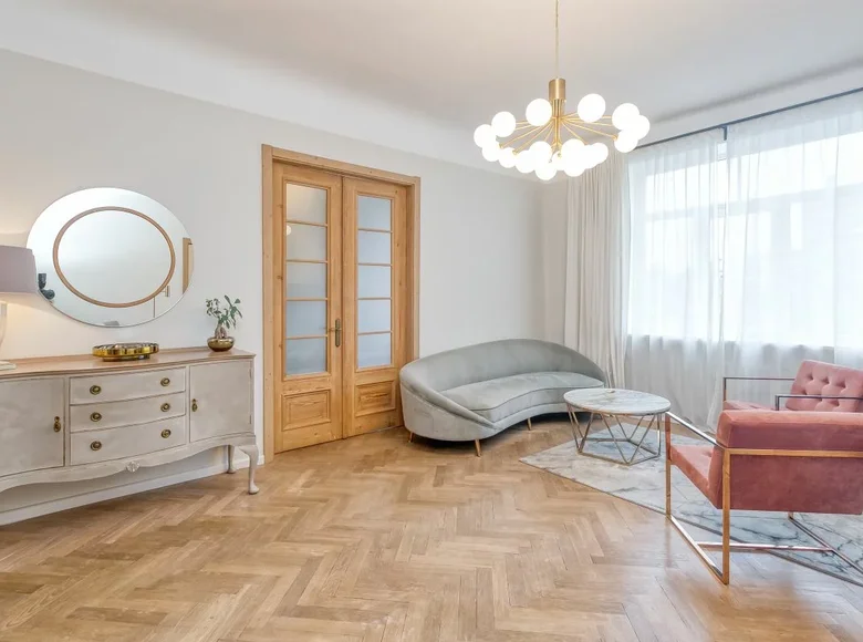 Mieszkanie 4 pokoi 123 m² Ryga, Łotwa