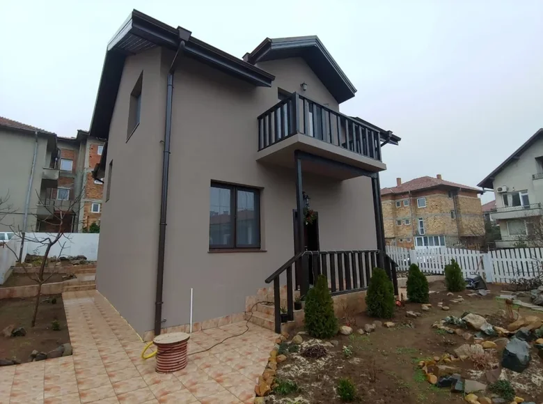 Townhouse 7 rooms  Boyana, Bulgaria