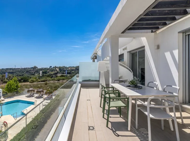 2 bedroom penthouse  Estepona, Spain