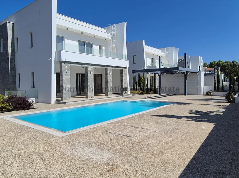 Willa 5 pokojów 436 m² Paralimni, Cypr