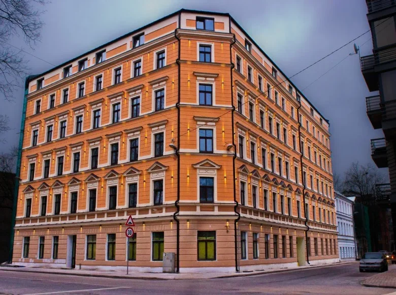Commercial property 2 703 m² in Riga, Latvia